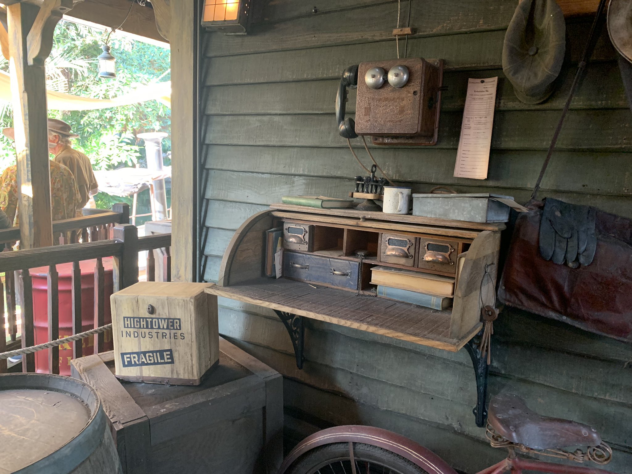 disneyland jungle cruise skipper